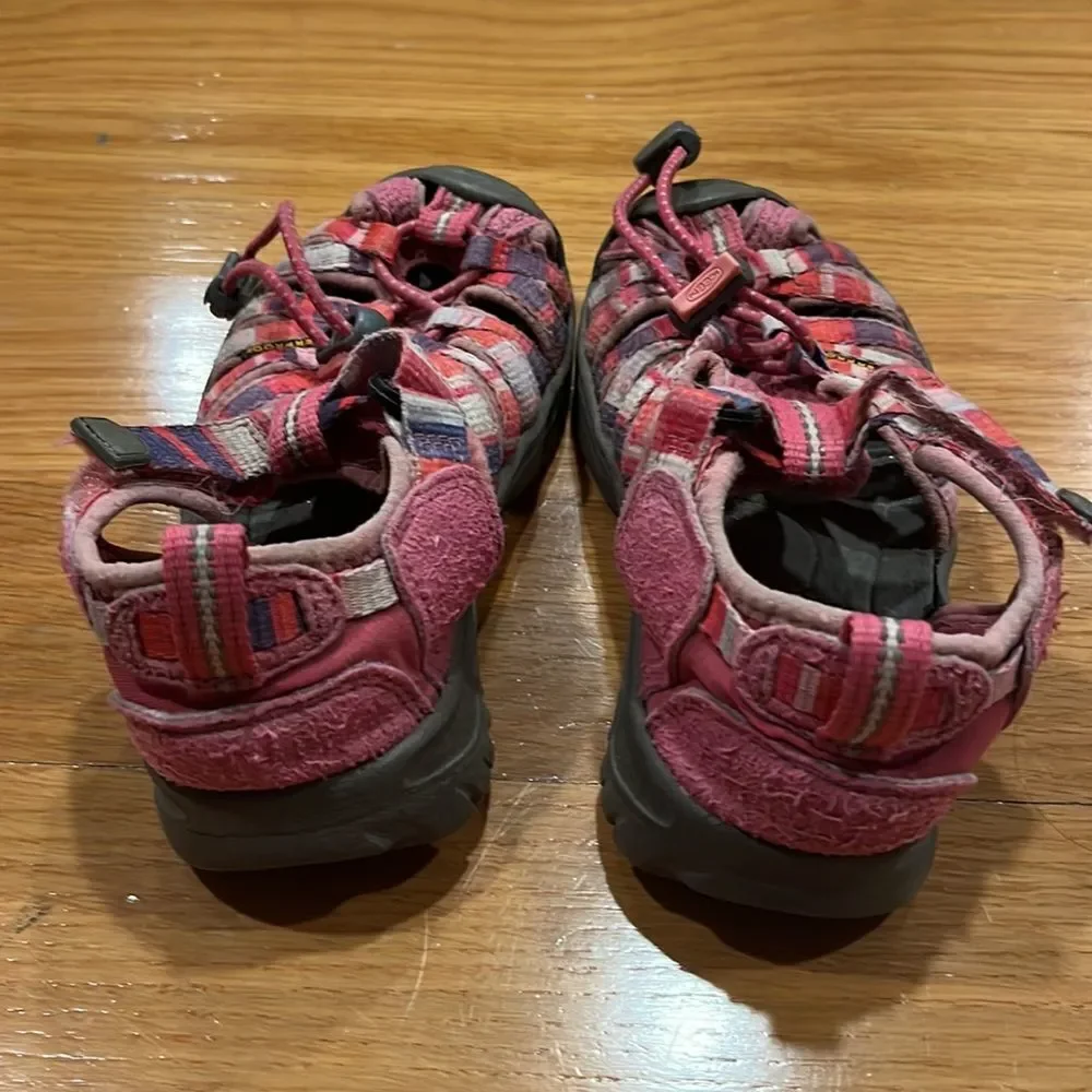 Keen girl waterproof